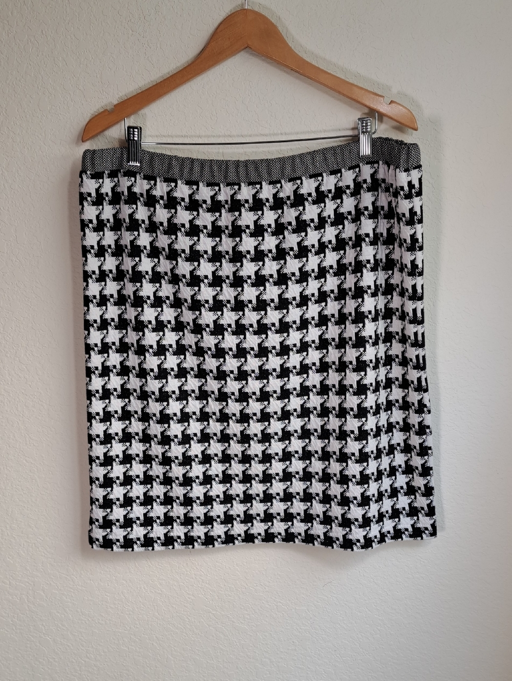 Ellen Tracy Women’s Black White Houndstooth Knit Pencil Skirt Size XL Geometric